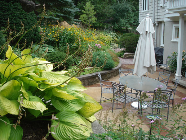 Large, dense plantings provide a private space